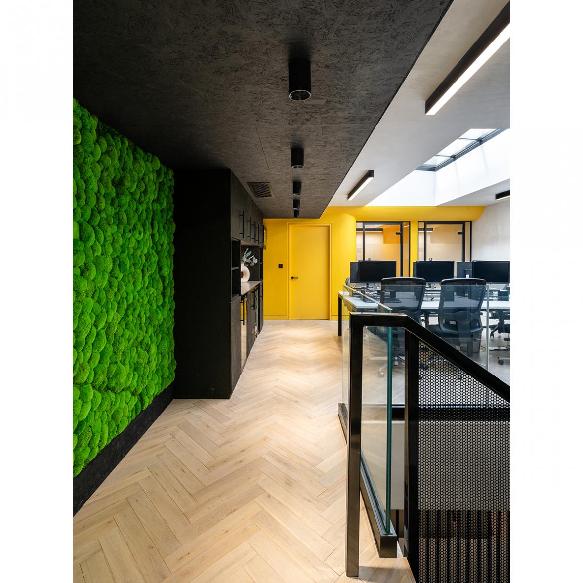 <img src="WEBSITE - (8052)_003.jpg" alt="ROSTRUM - converted warehouse and office fit out in Covent Garden by PLANSTUDIO ARCHITECTURE"/>