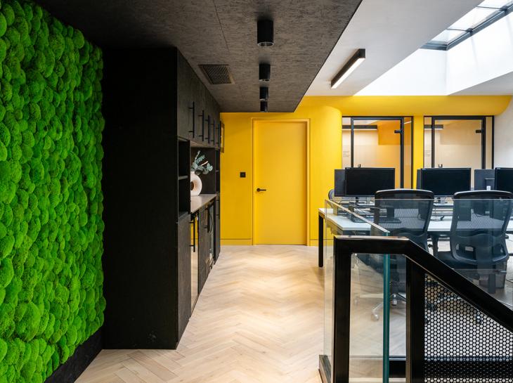 <img src="WEBSITE - (8052)_003 (Thumb).jpg" alt="PLANSTUDIO - award winning, RIBA chartered east London architect"/>